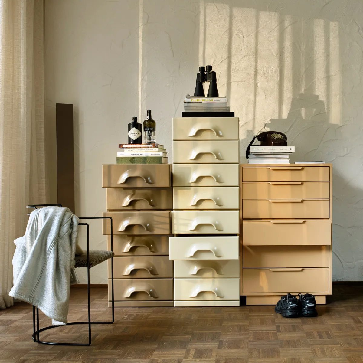 Chest of 8 Drawers, Cream