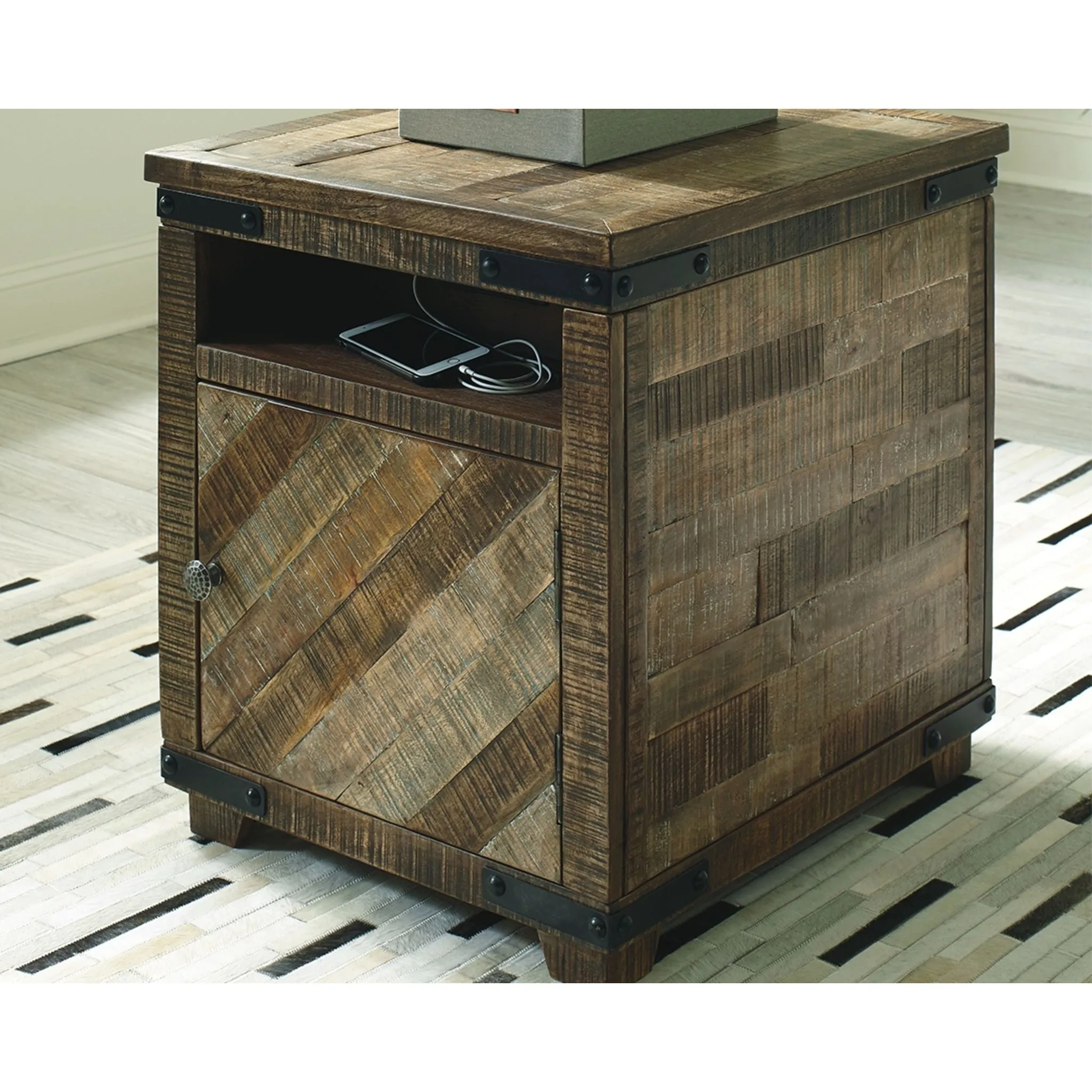 Cordayne Chairside End Table