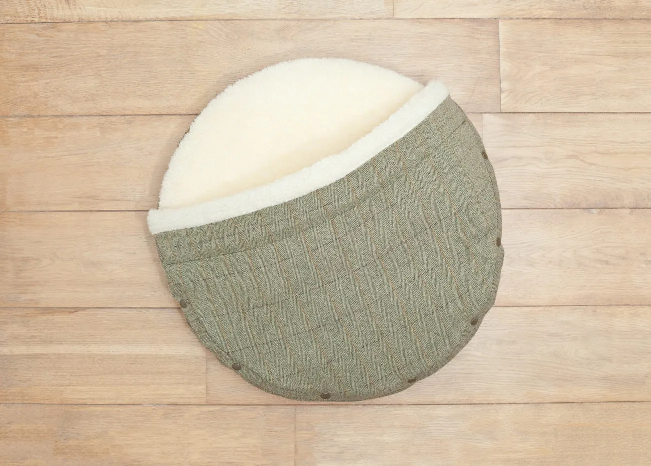 Country and Twee Tweed Cave Dog Bed