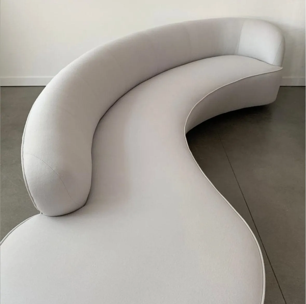 Geneva Curve Sofa