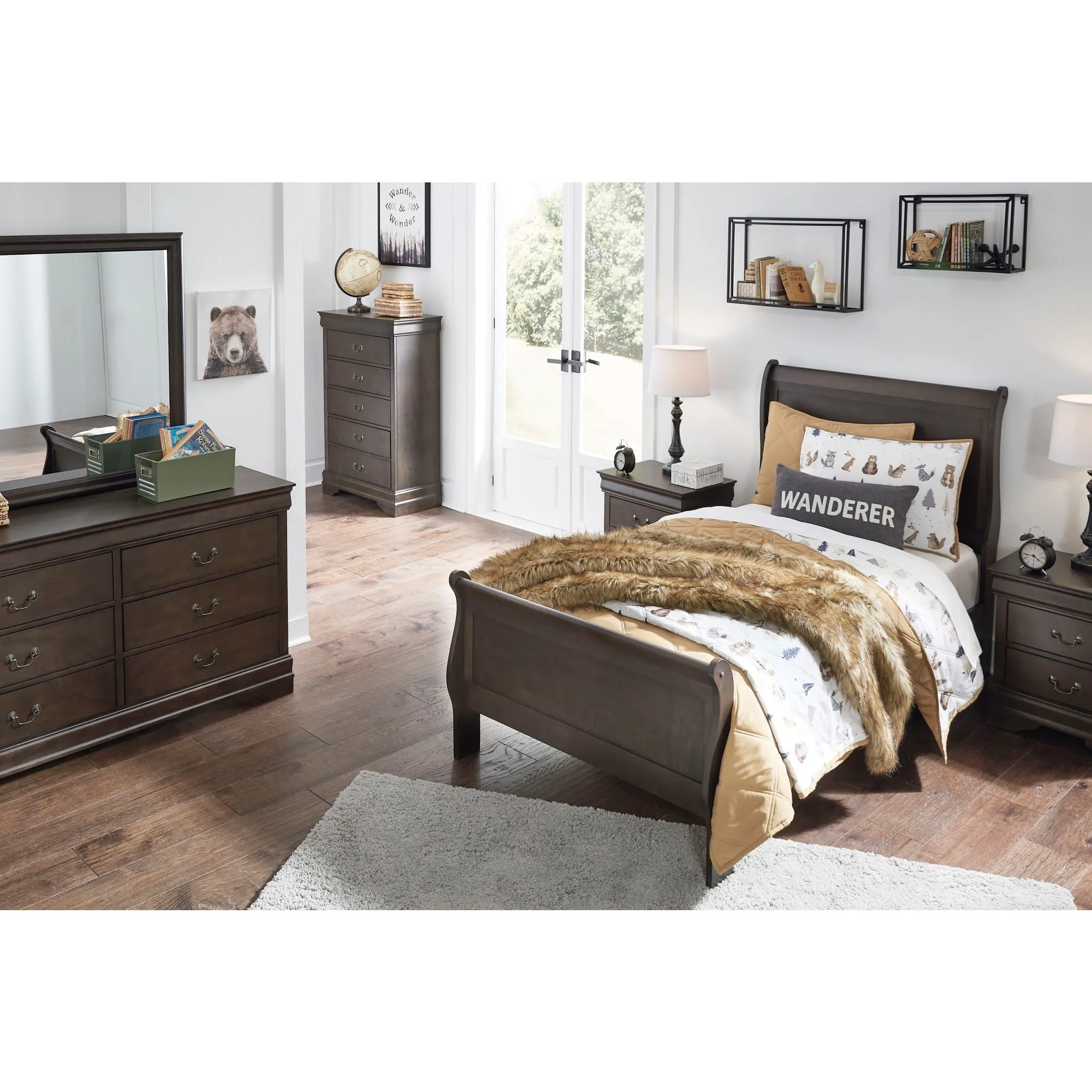 Leewarden Twin Sleigh Bed w/Storage