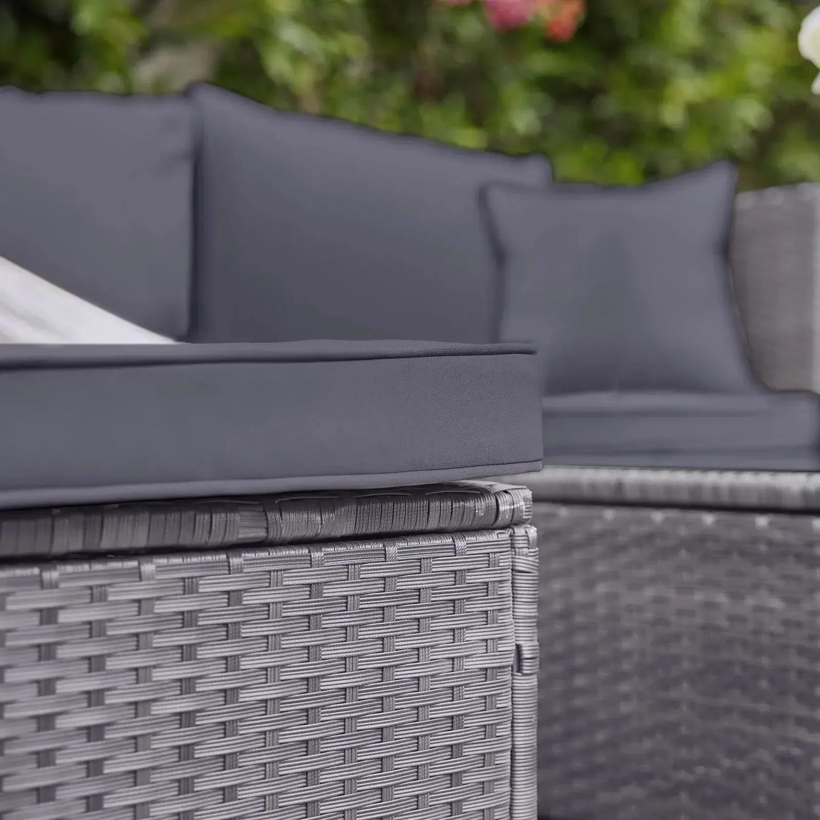 Outdoor Sectional Sofa Set