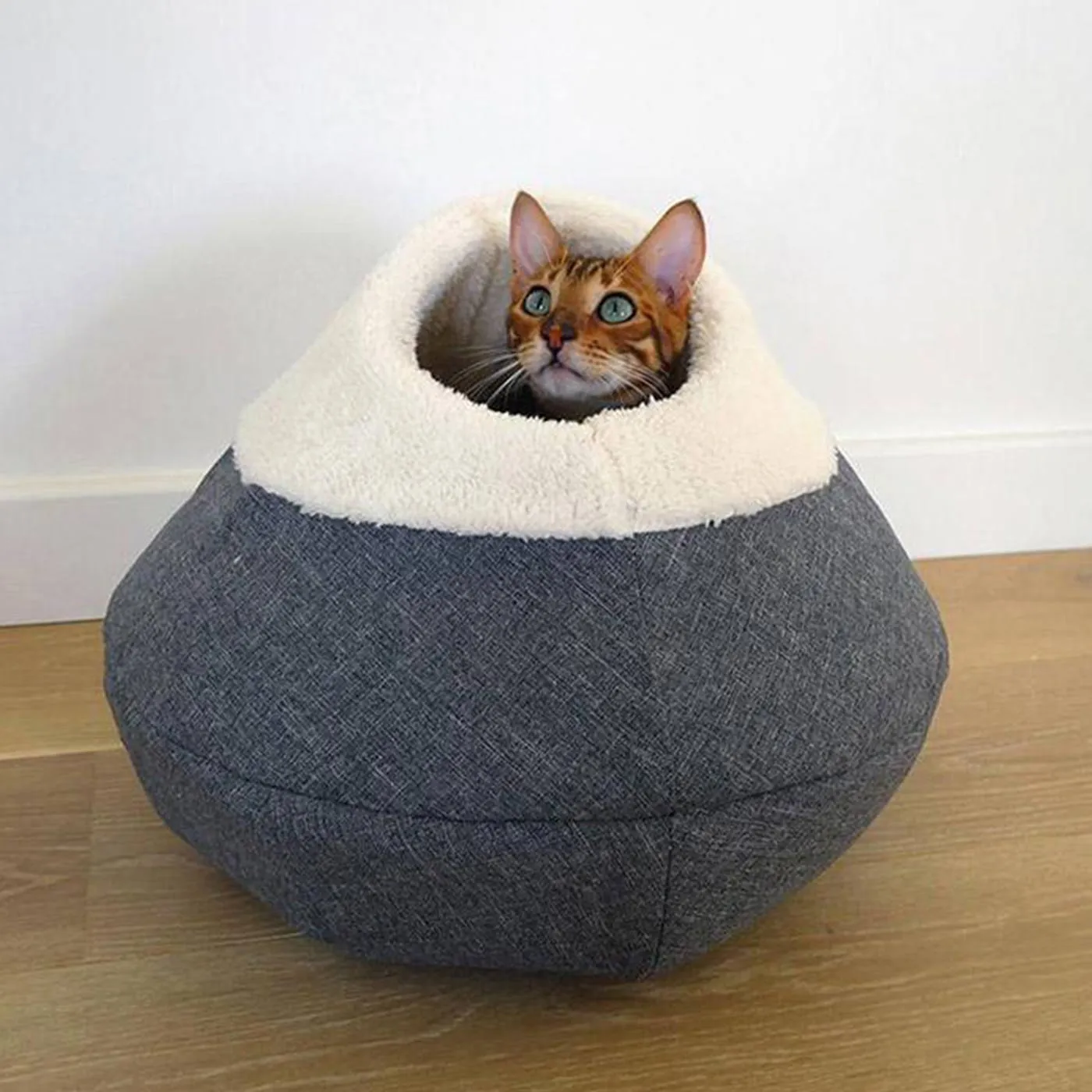 Round Cosy Cat Cave